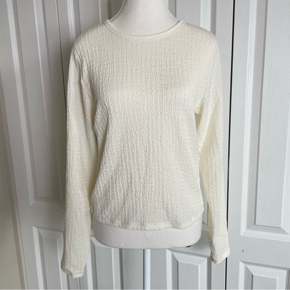 Old Navy Tops - Old Navy Textured Long Sleeve Top Womens L Ivory Lightweight Shabby Chic Cottage